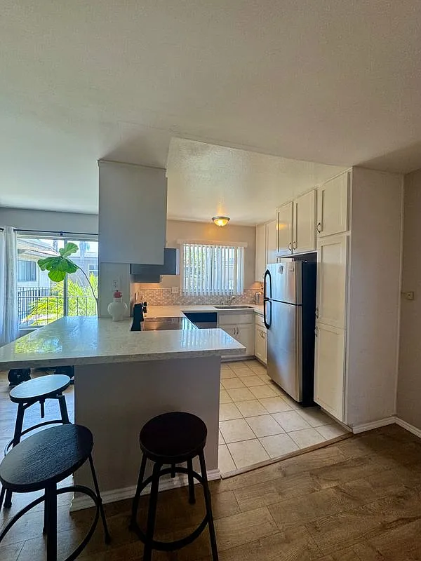 1 bed, 1.0 bath, 560 sqft, $2,100 — Photo 4