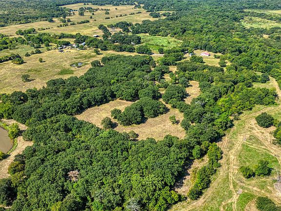 3rd image of 5010 County Road 3110