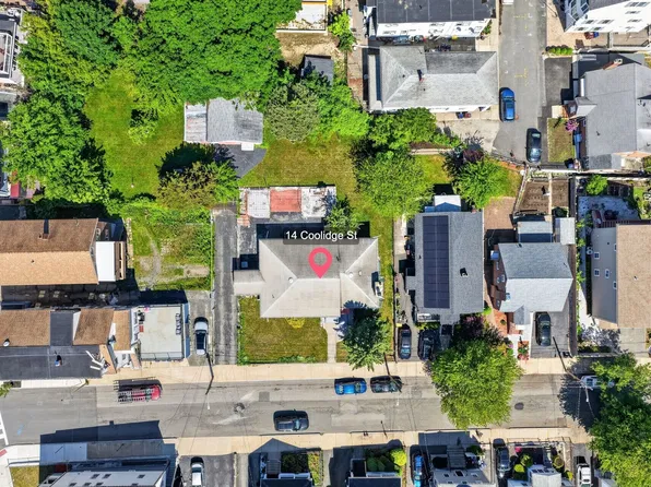 14 Coolidge St, Everett, MA 02149