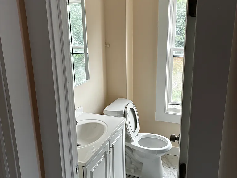 501 Bay St #2B — Photo 14