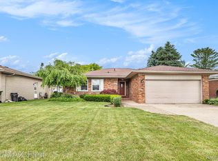 35627 Ellsworth Dr, Sterling Heights, MI 48312