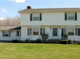 9003 E Mountain View Dr, Chardon, OH 44024