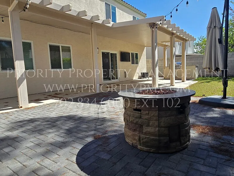 4 bed, 2404 sqft, $2,395 — Photo 4