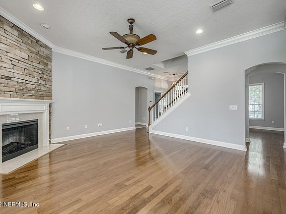 3rd image of 12477 Blackwater Ct