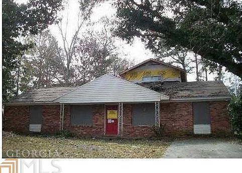 2nd image of 513 Woodley Rd