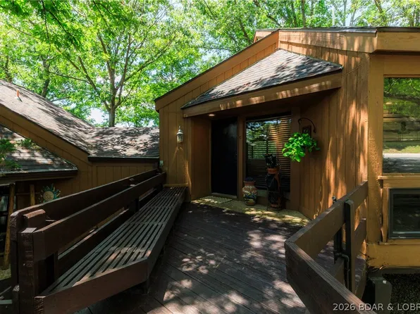 328 Hogan Dr #C, Lake Ozark, MO 65049