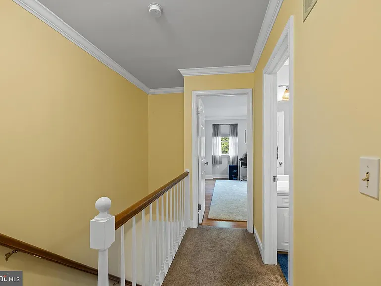 14 Garden Ct — Photo 10
