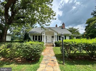 6442 Main St, The Plains, VA 20198