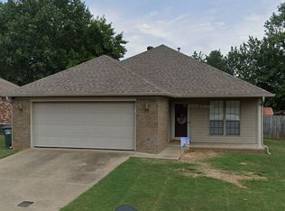 2470 Remington Rd, Conway, AR 72032