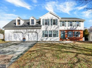 645 W 1st St, Boiling Springs, PA 17007