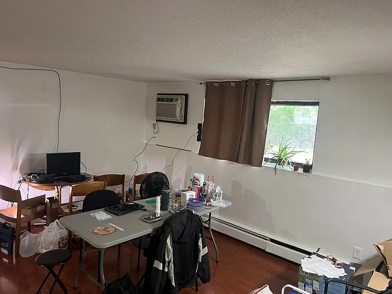 12 Tiffany Rd #3 — Photo 4