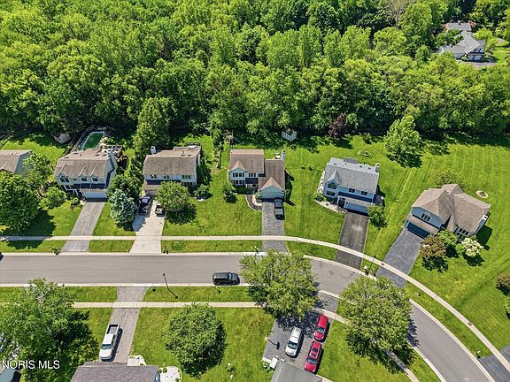 2nd image of 7063 Wexford Hill Ln