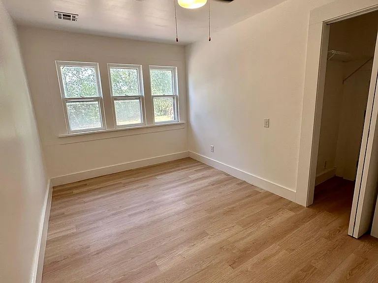 209 N Oseuma Ave — Photo 5