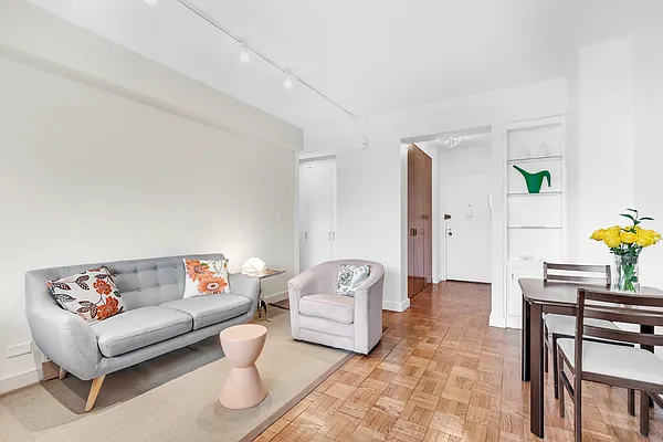 Sold by Avenues Real Estate | media 1