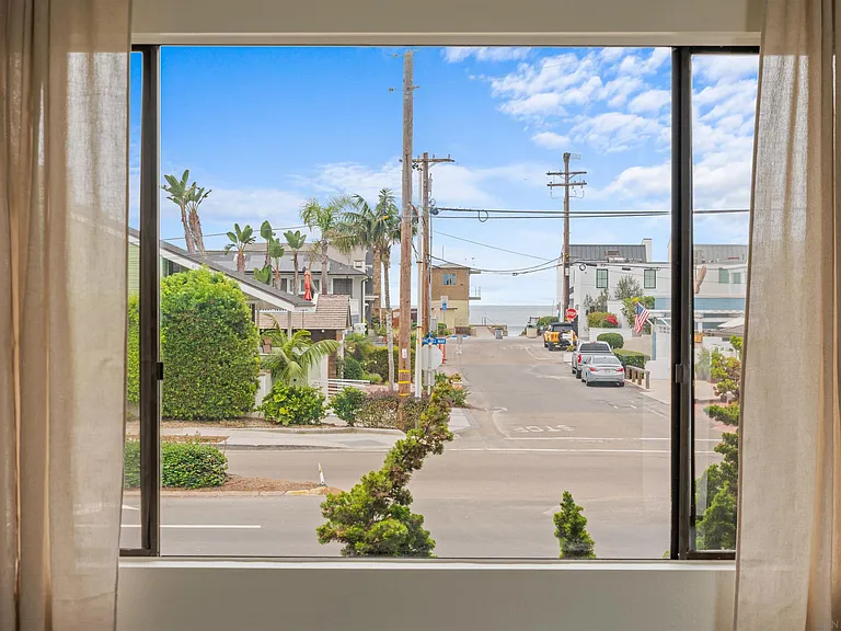 2435 Camino Del Mar — Photo 24