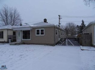 32025 Carlisle Pkwy, Wayne, MI 48184