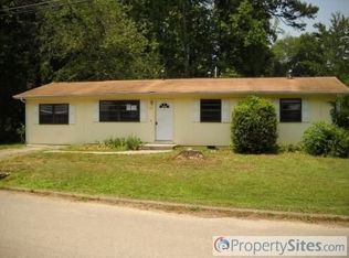 422 Valley Dr, Oliver Springs, TN 37840