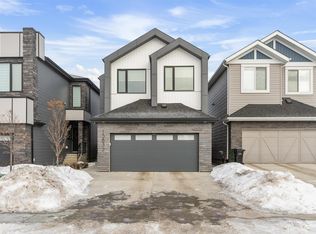 15832 22nd Ave SW, Edmonton, AB T6W 4L1