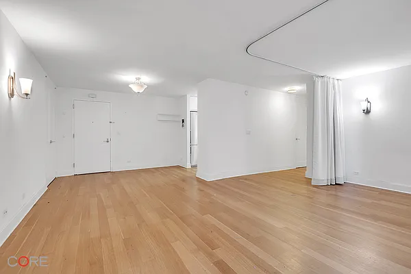 Rented by CORE | media 2