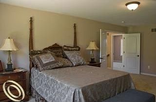 5th image of 815 Glen Meadows Dr