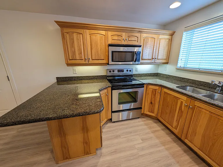 1000 E Center St #3 — Photo 3