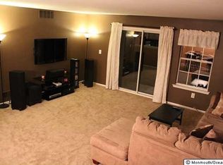 7 Crop Ct, Tinton Falls, NJ