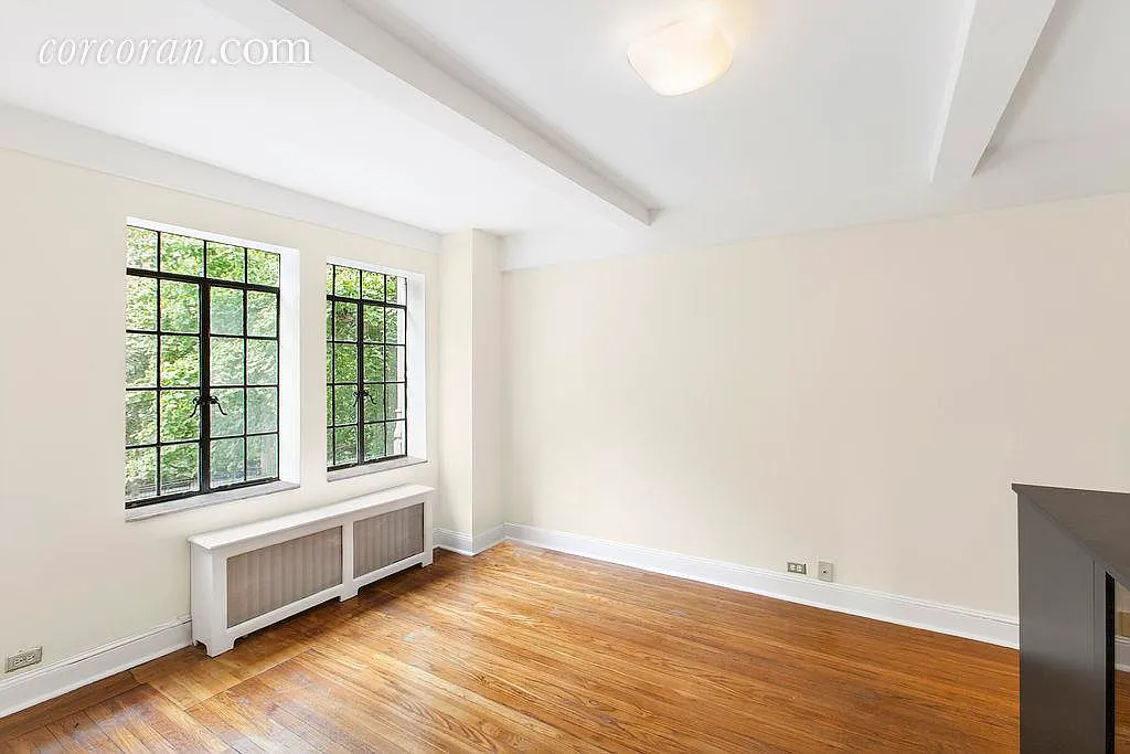 25 Tudor City Pl APT 220 photo 1