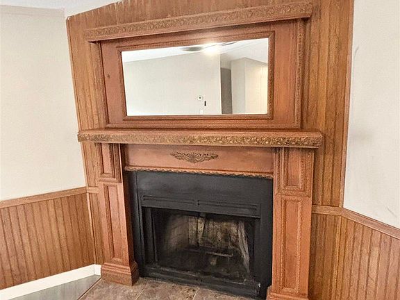 4th image of 1816 Saint Mary Dr