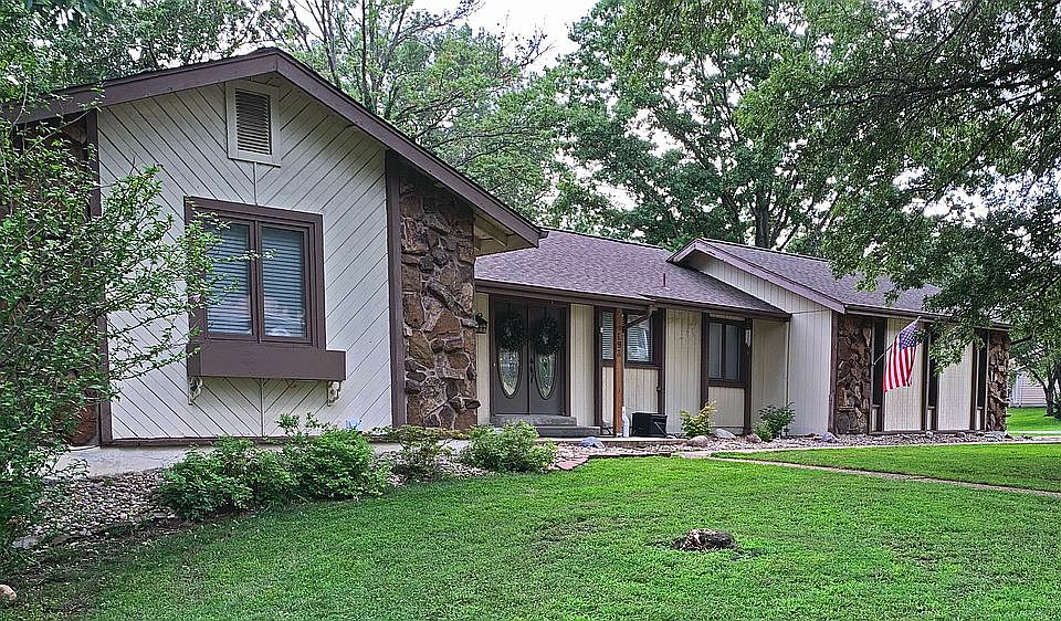193 Rue Grand Drive
