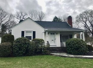 34 Kinnicutt Rd, Worcester, MA 01602