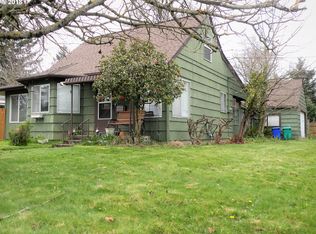 10399 NE Holladay St, Portland, OR 97220