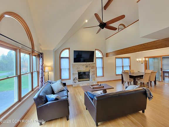 3rd image of 444 Clearview Dr #4020
