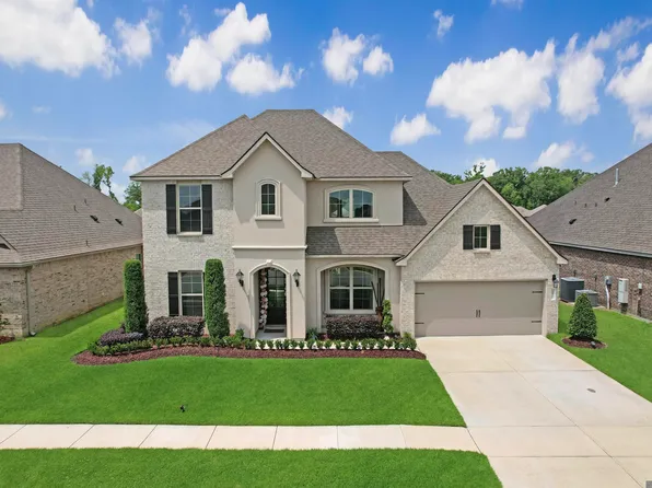 7537 Scarlet Oak Dr, Gonzales, LA 70737
