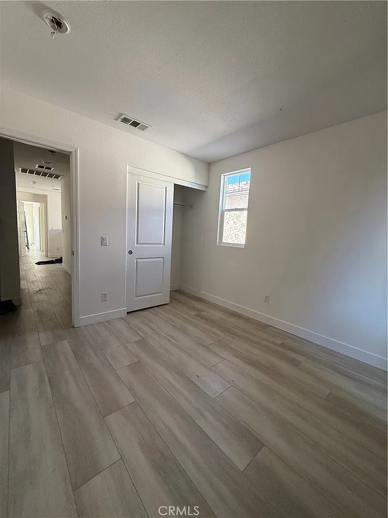 4 bed, 2.5 bath, 1759 sqft, $4,300 — Photo 2