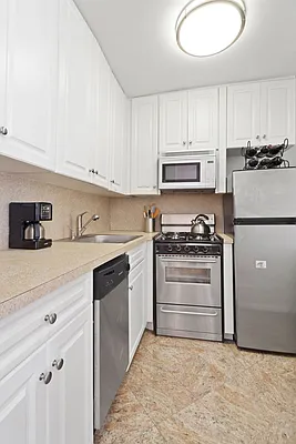 Rented by Compass | media 20