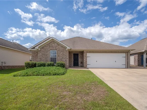 13816 Providence Pl, Northport, AL 35475