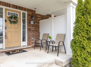 935 Nadalin Hts, Milton, ON L9T 8R2