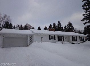 254 Ridgewood Ct, Ionia, MI 48846