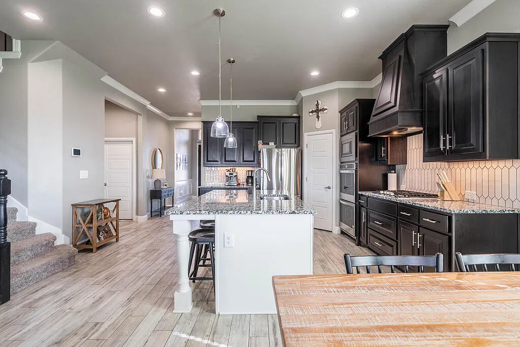 5 bed, 3.5 bath, 2936 sqft, $3,600 — Photo 4