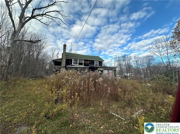 27 Richland Rd, Moscow, PA 18444