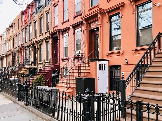 Rented by Chantior Real Estate LLC | media 19