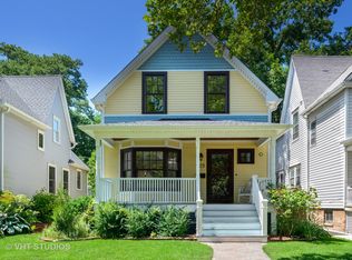 929 12th St, Wilmette, IL