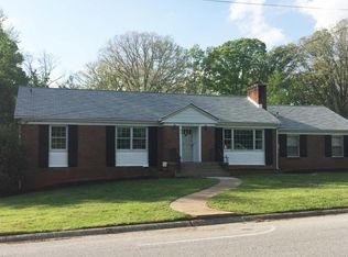 378 East Dr, Oak Ridge, TN 37830