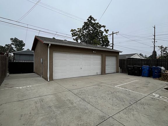 5th image of 9013 Orchard Ave
