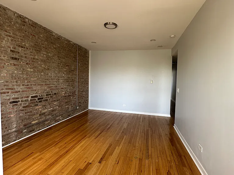 3626 W Polk St — Photo 6