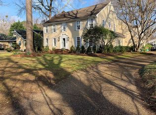 928 Ditchley Rd, Virginia Beach, VA 23451