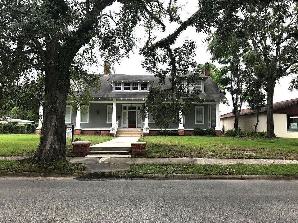 2nd image of 330 Remington Ave