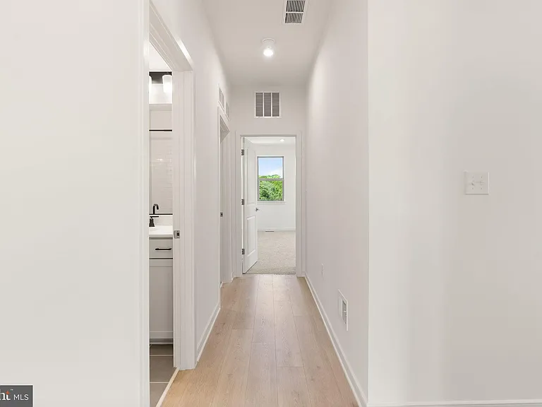 6230 Folly Ln — Photo 26