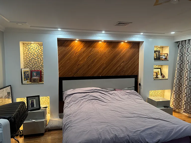 An evening in Bedroom #2