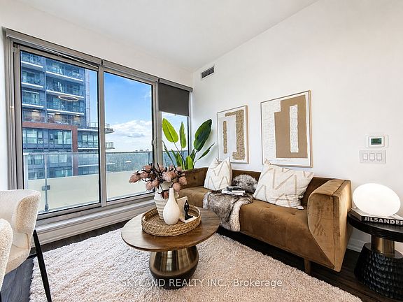 5th image of 75 Canterbury Pl #1607